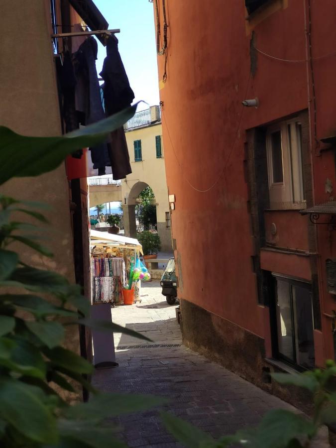 Chez Tamara With Private Parking And Air Conditioned Monterosso al Mare Exterior photo